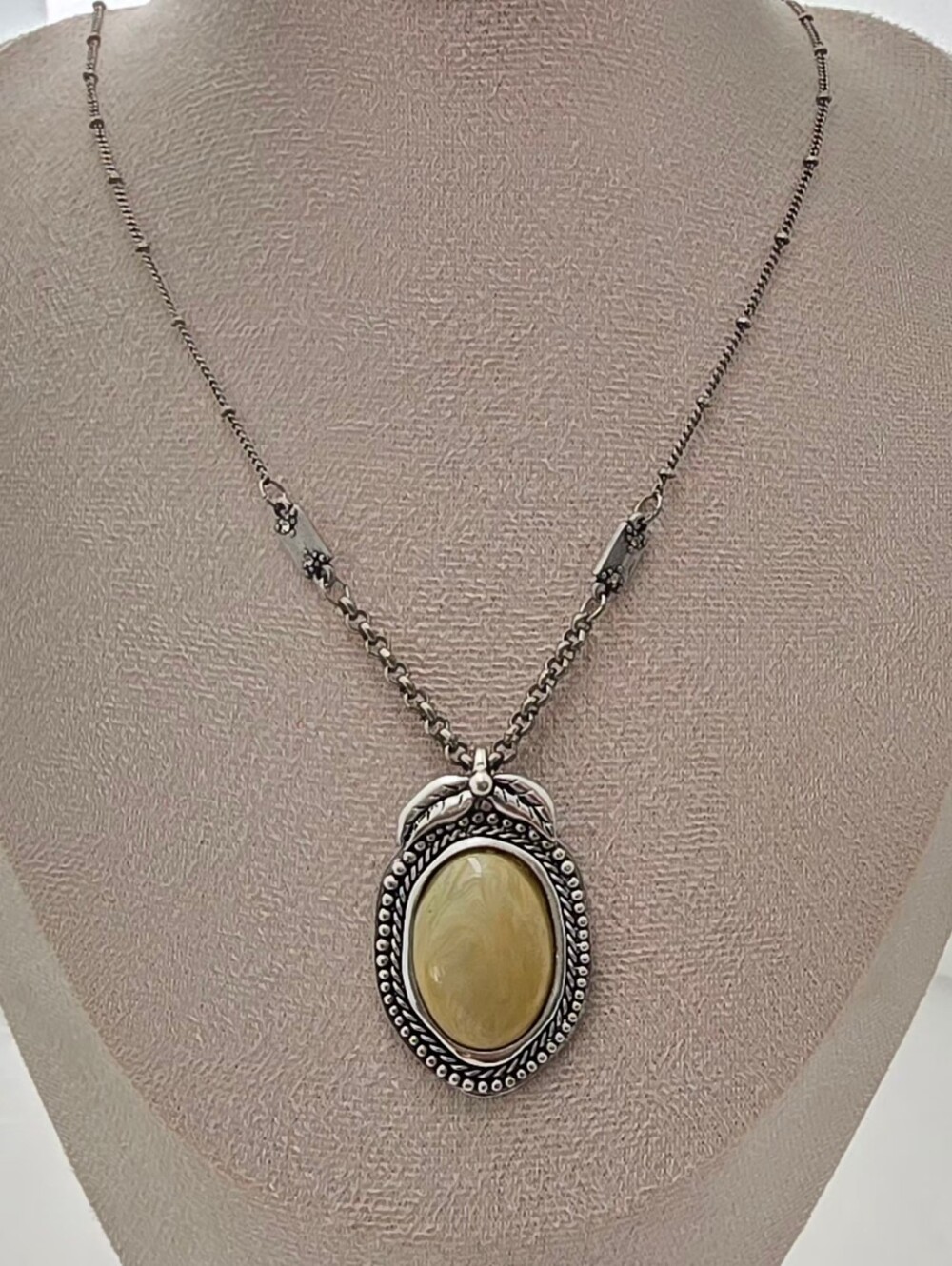 Yellow Oval Stone Pendant Necklace in Silver-Tone Setting